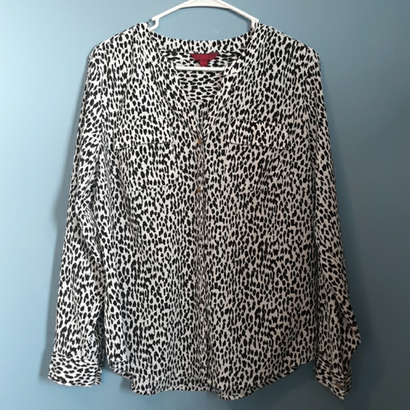 212 Collection Tops - Animal print button up blouse